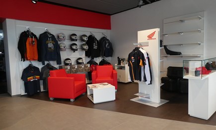 Umbau Honda-Show-Room 
