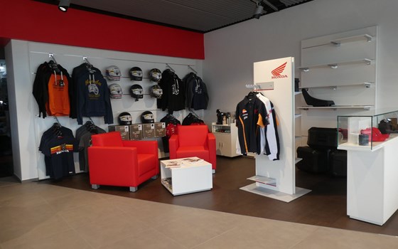 Umbau Honda-Show-Room  - Bild 1