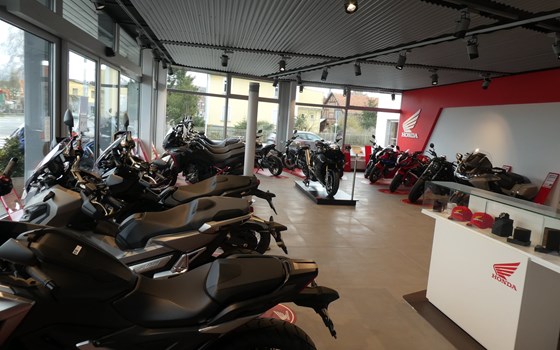Umbau Honda-Show-Room  - Bild 6