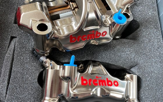 Honda CBR 1000RR-R x Martin Bauer: Die Bremsen! - Bild 1