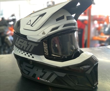LEATT Motocrosshelm inkl. Brille !! LEATT Motocrosshelm inkl. Brille !!