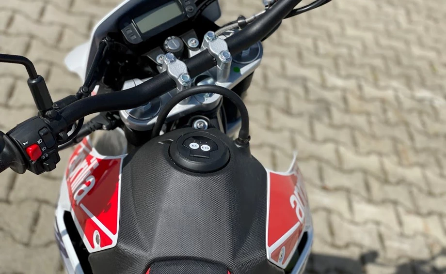 Aprilia SX 125 Modelljahr 2021 Bild 7: Aprilia SX 125 Modelljahr 2021