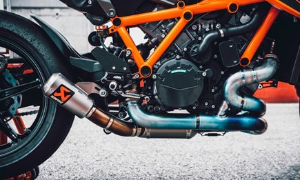 KTM 1290 Super Duke R ab 2020 fit for Racing by MB Bike Performance
