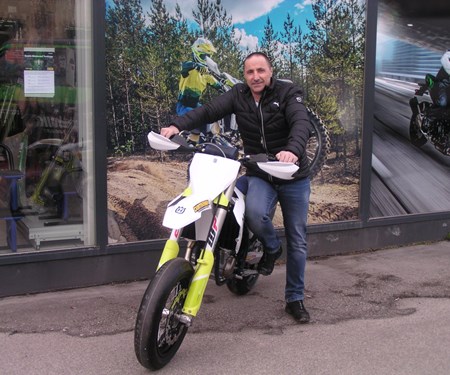 Roll out einer neuen Husqvarna FS 450 !
