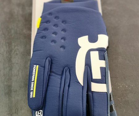 Husqvarna Motocrosshandschuhe sind eingetroffen !!