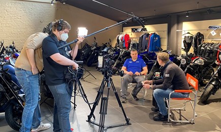 Youtube Dreharbeiten im Yamaha Zentrum Berlin Steglitz