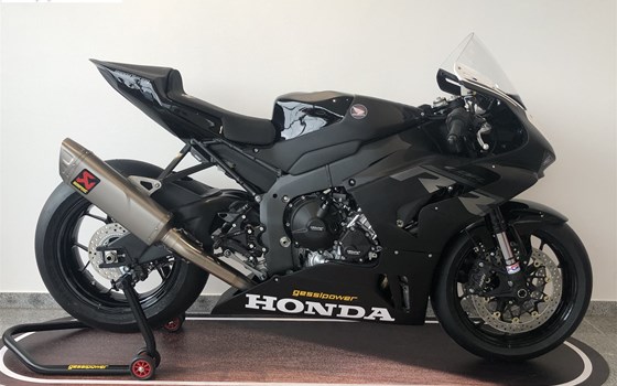 Gesslpower  CBR1000 RR-R Trackday Bike - Bild 1 Gesslpower  CBR1000 RR-R Trackday Bike - Bild 1