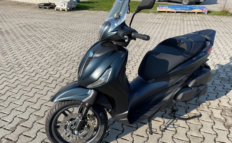 Beverly 400 Modelljahr 2021 eingetroffen Bild 5: Beverly 400 Modelljahr 2021 eingetroffen