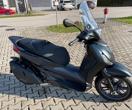 Beverly 400 Modelljahr 2021 eingetroffen