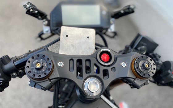 Kleine motoGP: Yamaha R3 im Renntrimm! - Bild 4