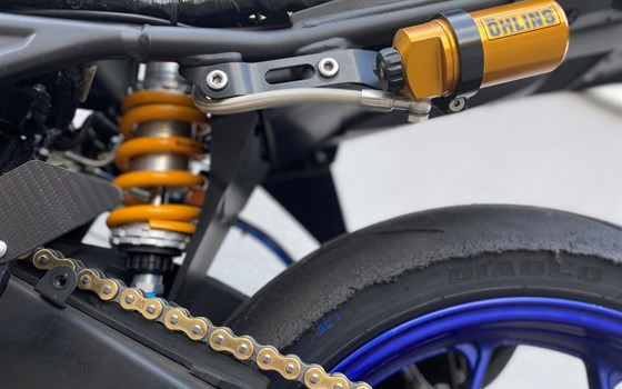 Kleine motoGP: Yamaha R3 im Renntrimm! - Bild 6