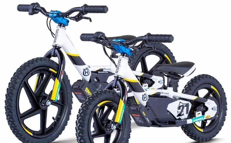 HQV REPLICA 12EDRIVE - Bei uns sofort verfügbar !! Bild 1: HQV REPLICA 12EDRIVE - Bei uns sofort verfügbar !!