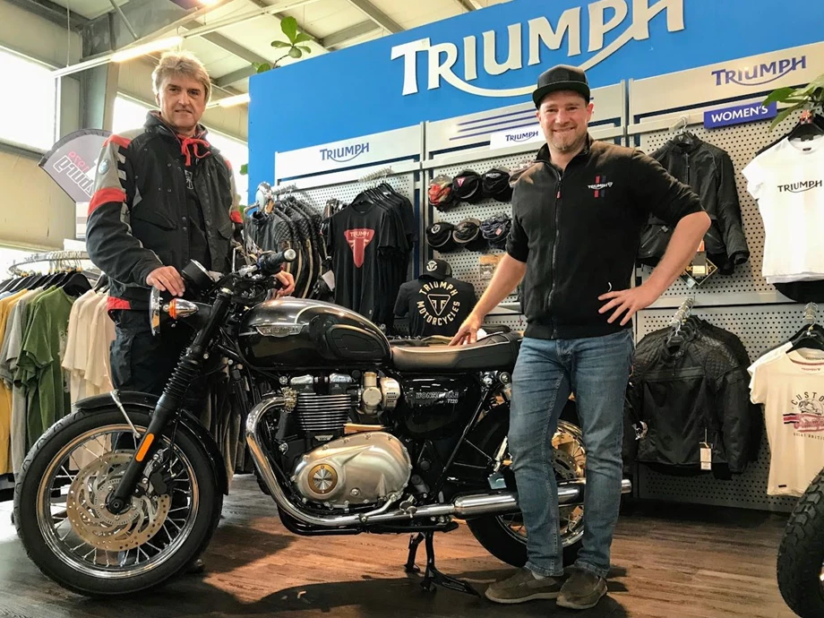 FELLOWS RIDE - MIT OFFENEM VISIER FÜR DEPRESSIONSHILFEE Bild 2: FELLOWS RIDE - MIT OFFENEM VISIER FÜR DEPRESSIONSHILFEE