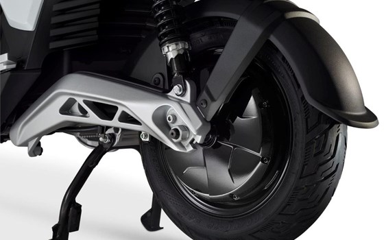 Piaggio 1 - der Marken e-Scooter ab 2.799 € - Bild 10