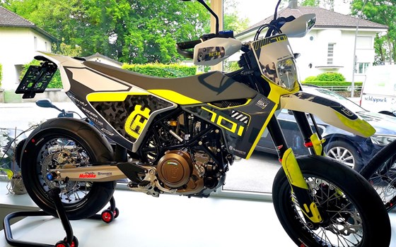 701 Supermoto Umbau !  - Bild 2