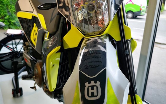 701 Supermoto Umbau !  - Bild 1