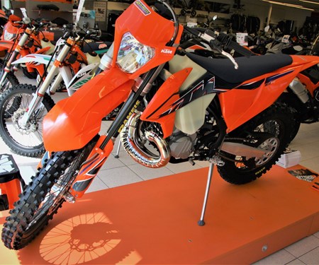 Neu Eingetroffen KTM 300 EXC Modell 2022