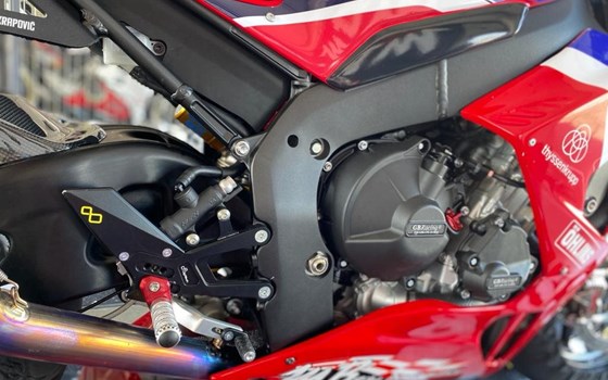 Slovakia-Ring 1000PS Trackdays: Heiße Runden auf den Honda CBR 1000RR-R! - Bild 13 Slovakia-Ring 1000PS Trackdays: Heiße Runden auf den Honda CBR 1000RR-R! - Bild 13