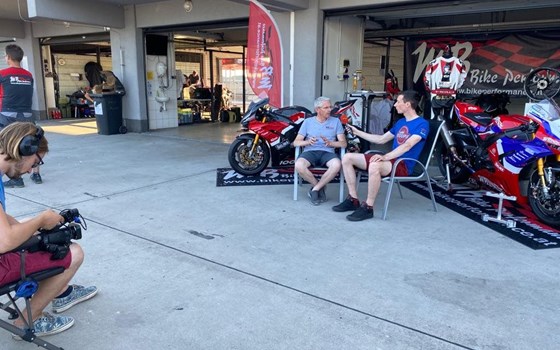 Slovakia-Ring 1000PS Trackdays: Heiße Runden auf den Honda CBR 1000RR-R! - Bild 18 Slovakia-Ring 1000PS Trackdays: Heiße Runden auf den Honda CBR 1000RR-R! - Bild 18