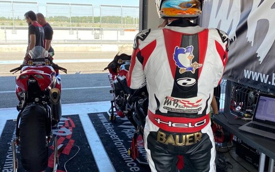 Slovakia-Ring 1000PS Trackdays: Heiße Runden auf den Honda CBR 1000RR-R! - Bild 4 Slovakia-Ring 1000PS Trackdays: Heiße Runden auf den Honda CBR 1000RR-R! - Bild 4