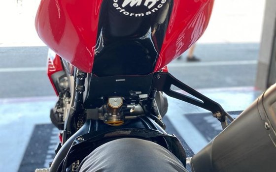 Slovakia-Ring 1000PS Trackdays: Heiße Runden auf den Honda CBR 1000RR-R! - Bild 10 Slovakia-Ring 1000PS Trackdays: Heiße Runden auf den Honda CBR 1000RR-R! - Bild 10