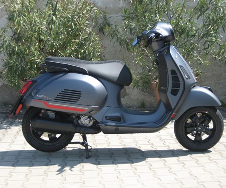 Vespa GTS 300 Supersport HPE E5 Vespa GTS 300 Supersport HPE E5