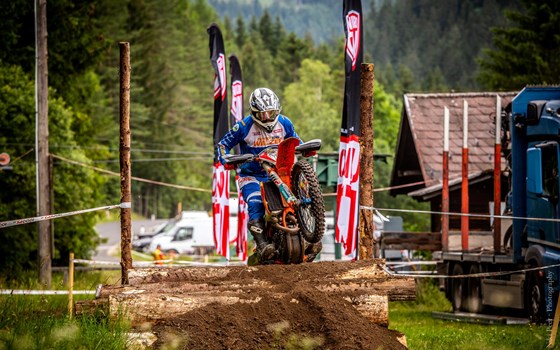 Höchst erfolgreiches Wochenende für die WALZER Armada! - Bild 8