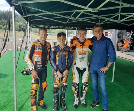 KINI Road Racing Team KINI Road Racing Team