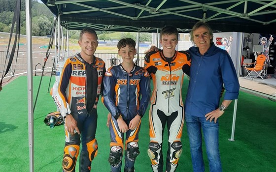 KINI Road Racing Team - Bild 1 KINI Road Racing Team - Bild 1