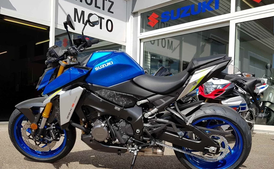 Die  neue GSX-S1000 ist eingetroffen! Bild 2: Die  neue GSX-S1000 ist eingetroffen!