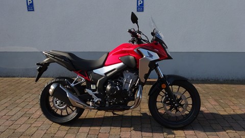 CB500X Modell 2021 in Rot verfügbar