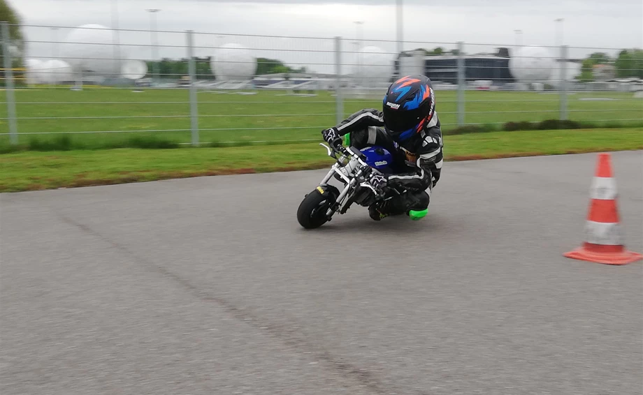 Nachwuchsförderung Motorradwelt Auer GmbH Bild 2: Nachwuchsförderung Motorradwelt Auer GmbH