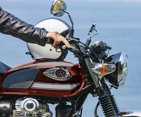 Die W800 setzt die Legende im 2022 fort