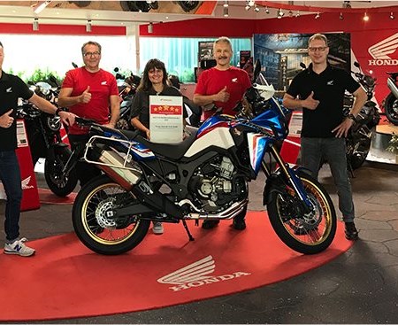 Danke, für diese tolle Auszeichnung.