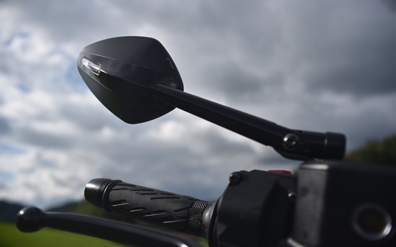 GSX-S 1000 - die Erste ist eingetroffen!!! - Bild 13 GSX-S 1000 - die Erste ist eingetroffen!!! - Bild 13