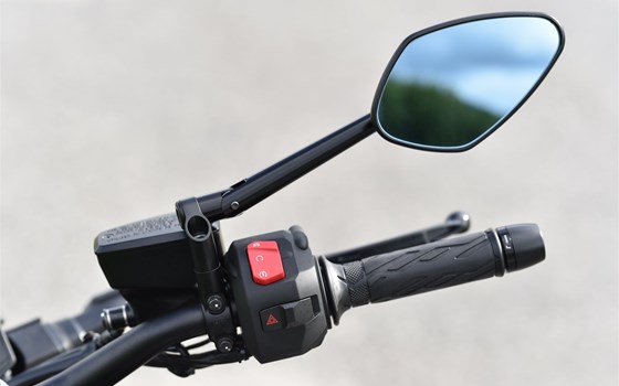 GSX-S 1000 - die Erste ist eingetroffen!!! - Bild 14 GSX-S 1000 - die Erste ist eingetroffen!!! - Bild 14