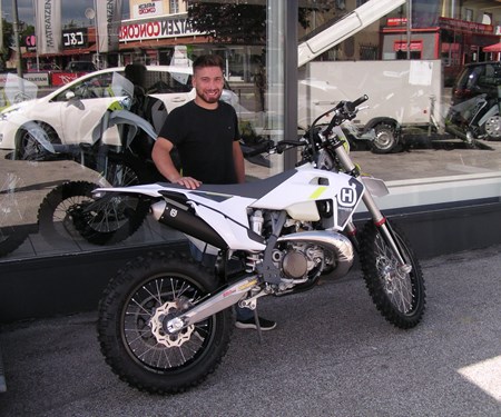 Gregor mit neuer Enduro-Waffe!! Gregor mit neuer Enduro-Waffe!!