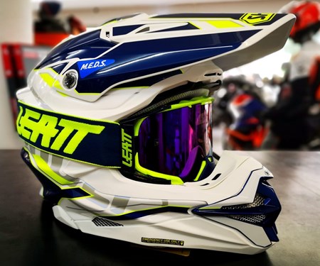 Shoei…. Shoei….