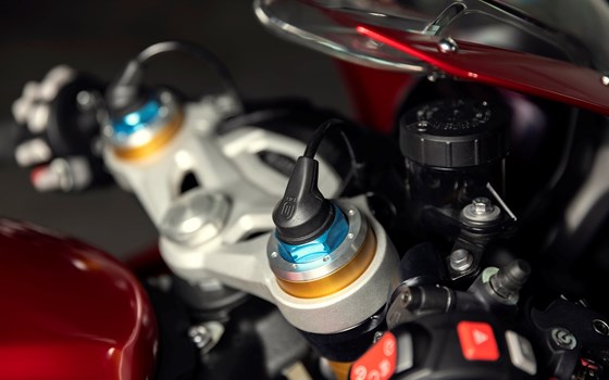 Triumph Speed Triple 1200 RR - Bild 3