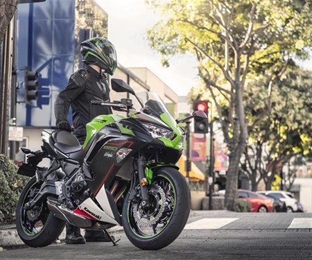 Ninja 650 2022: 3 neue Farboptionen