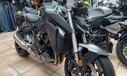 Suzuki GSX-S 950 Modell 2022 jetzt eingetroffen !