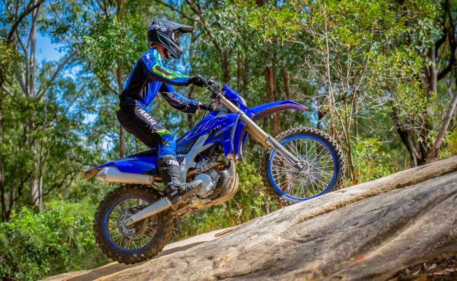 Yamaha stellt die schnellere und präzisere 2022er WR250F vor Bild 15: Yamaha stellt die schnellere und präzisere 2022er WR250F vor
