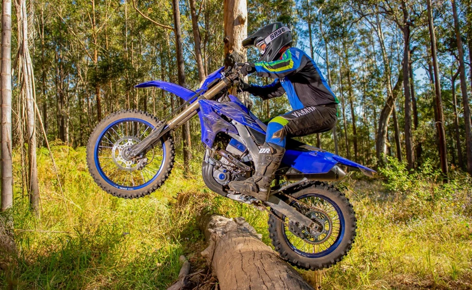 Yamaha stellt die schnellere und präzisere 2022er WR250F vor Bild 2: Yamaha stellt die schnellere und präzisere 2022er WR250F vor