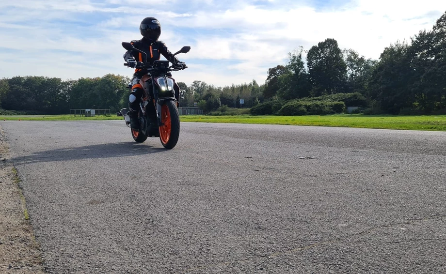 Ein aufregendes und sonniges Wochenende, auf dem TÜV Gelände in Neuss liegt hinter uns.. Bild 4: Ein aufregendes und sonniges Wochenende, auf dem TÜV Gelände in Neuss liegt hinter uns..