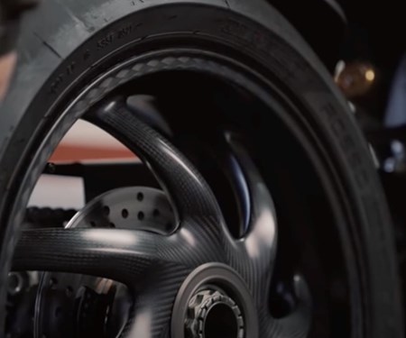 thyssenkrupp Carbonfelgen: Ducati Streetfighter V4 S thyssenkrupp Carbonfelgen: Ducati Streetfighter V4 S