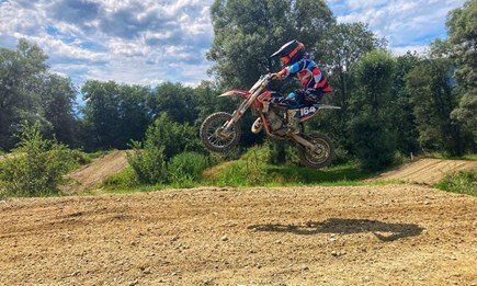 Jonas Sulzenbacher erstmals in den Top 3