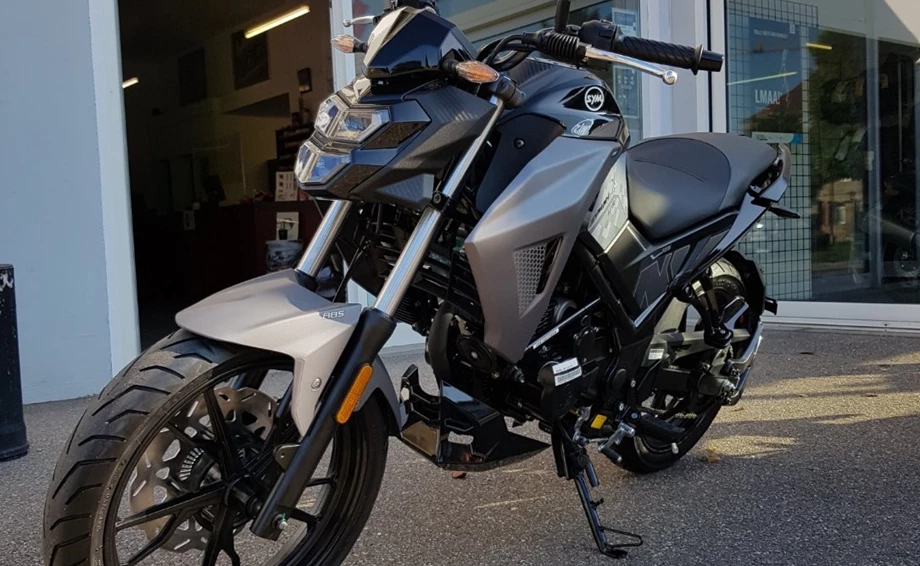 125ccm Motorräder neu eingetroffen Bild 4: 125ccm Motorräder neu eingetroffen