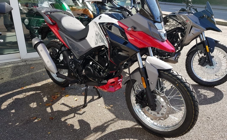 125ccm Motorräder neu eingetroffen Bild 5: 125ccm Motorräder neu eingetroffen
