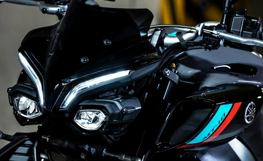 Die brandneue MT-10: Yamahas unangefochtene Hyper Naked-Königin Bild 16: Die brandneue MT-10: Yamahas unangefochtene Hyper Naked-Königin