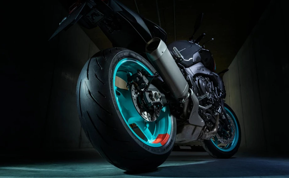 Die brandneue MT-10: Yamahas unangefochtene Hyper Naked-Königin Bild 21: Die brandneue MT-10: Yamahas unangefochtene Hyper Naked-Königin